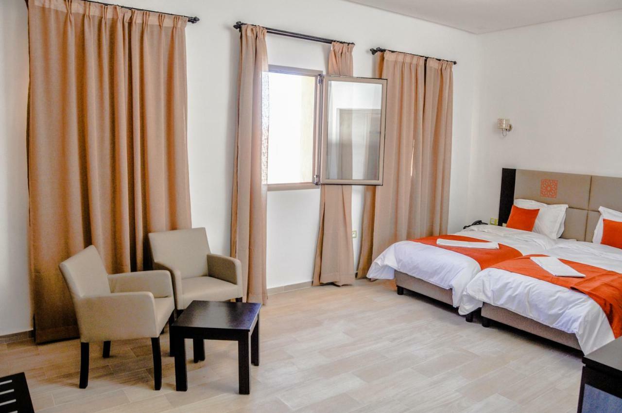 Motel Safari Budget Уарзазат Экстерьер фото
